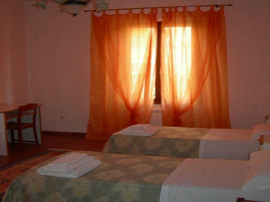 Vacanze Deaf Rome Bagian luar foto