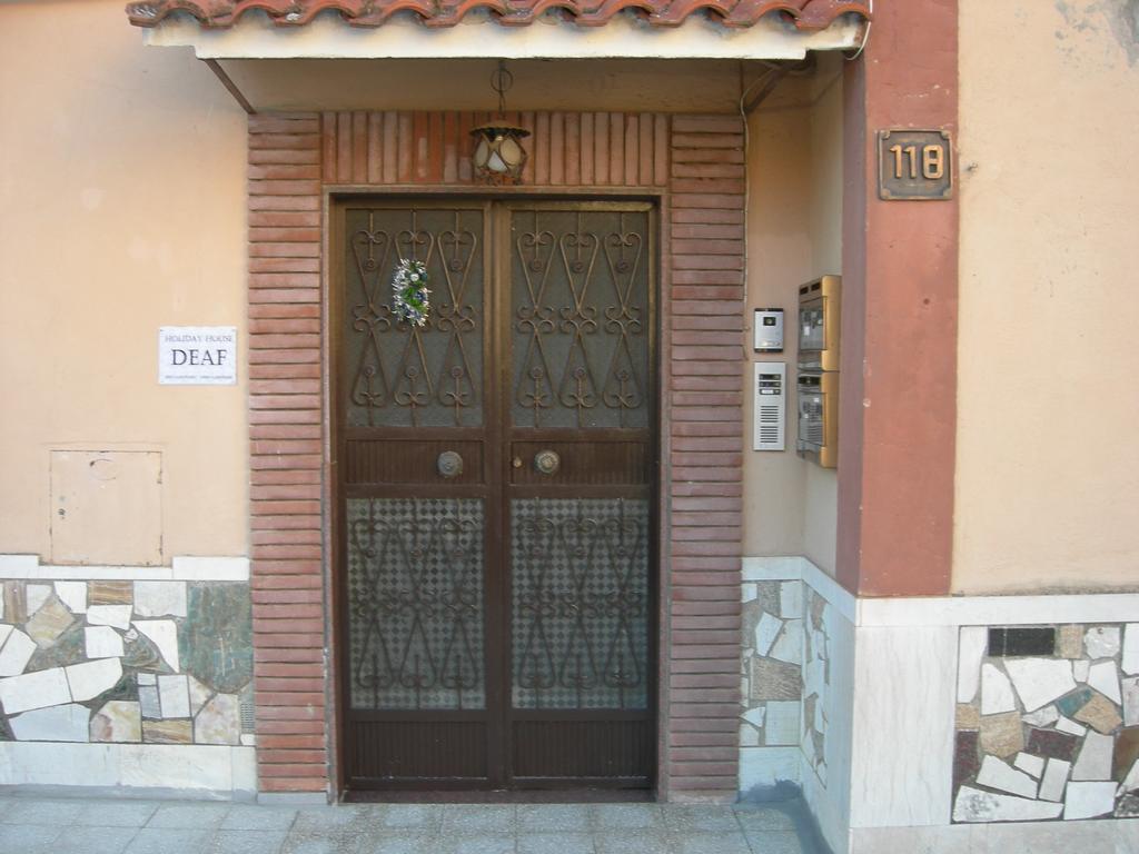 Vacanze Deaf Rome Bagian luar foto